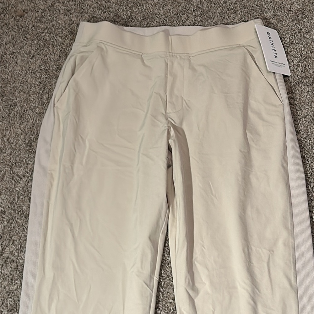 Athleta Pants Womens Size 10/P Brookyln Ankle Beige Lightweight Pull On /‎ NWT - Picture 2 of 10